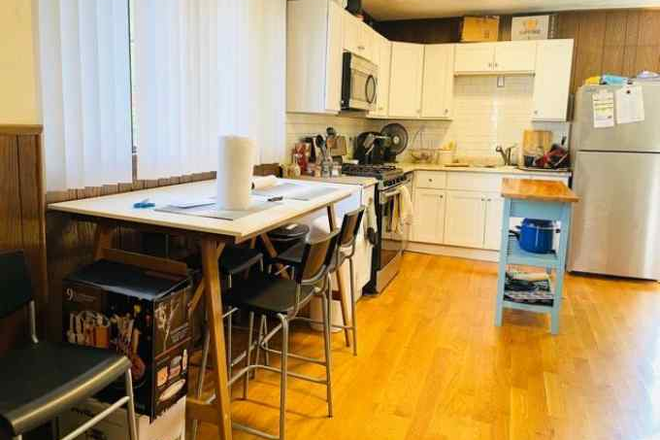 kitchen - Fantastic location! single family house, multi level, pkg