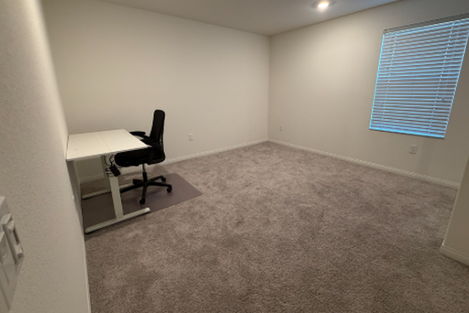 Bedroom - Private Room Near UCR – August Only – $850 House