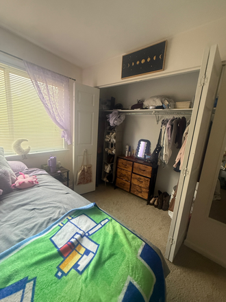 Bedroom - Pointe West Management