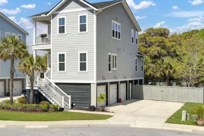 Exterior - Gorgeous Mount Pleasant Home for Rent!