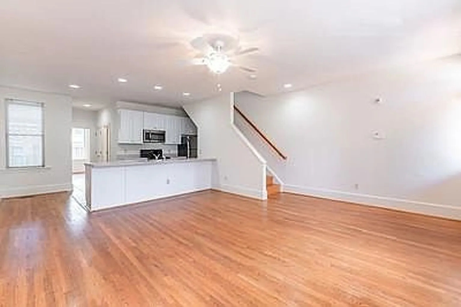 Living Room is furnished. - Townhouse: 1 bedroom with 1 bath available (3 Bedroom/3 Bath townhouse)