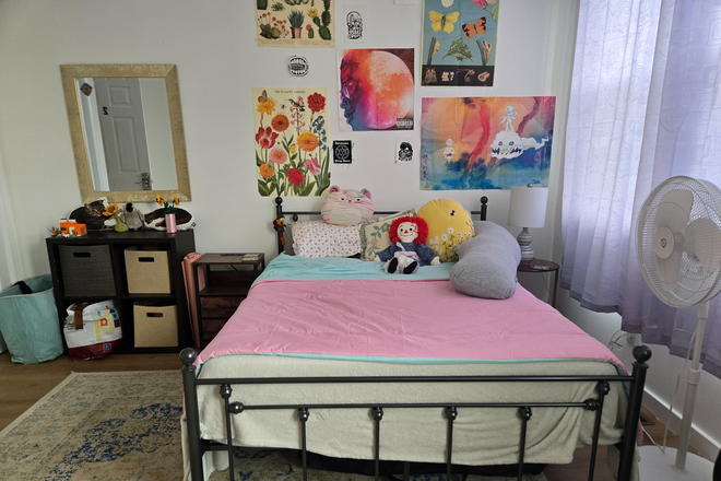 Unit b-3 - 1624 N 17th St, 3bed 3bath, Furnished. 5 minutes walk to campus Triplex