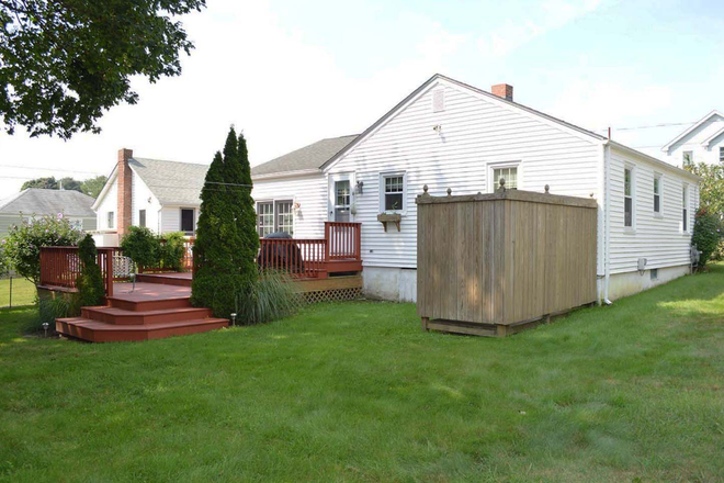 Exterior - 10 Frances Avenue - Scarborough Beach House
