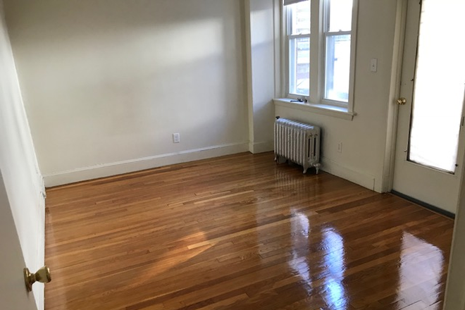 hubrealtyproperties.com - Brookline, beautiful 2 bedroom with 2 bathrooms, near Coolidge Corner Apartments