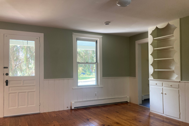 Dining room - Entire 1st floor of a beautiful home in Amherst.  Seven rooms, one large br; with study/smaller br