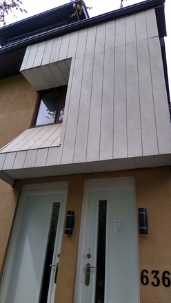 Front - Huron St Shared Rental Duplex