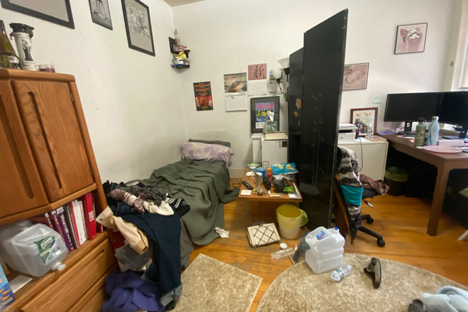 . - Sunny 2bed (1bed split) on Westland *SPECIAL: FULL broker fee paid by landlord* Units moving quickly Apartments