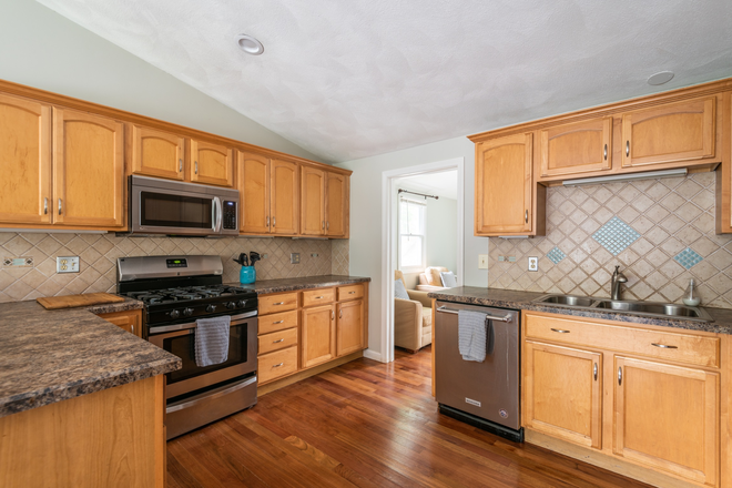 kitchen - 34 Lakeview Drive Narragansett, RI 02882 House