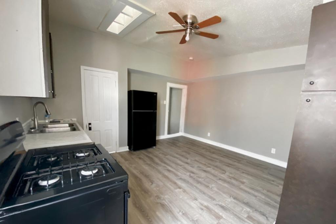 Kitchen - 2 bedroom apartment, walk to campus in under 5 minutes! Avail. August 2026