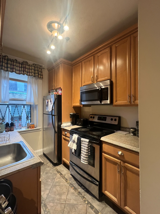 kitchen - sublease