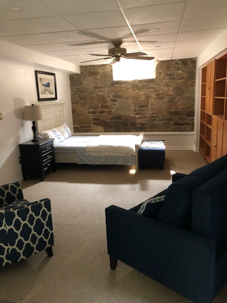 Living space - Beautiful, comfortable living space in the heart of elegant Roland Park stone house