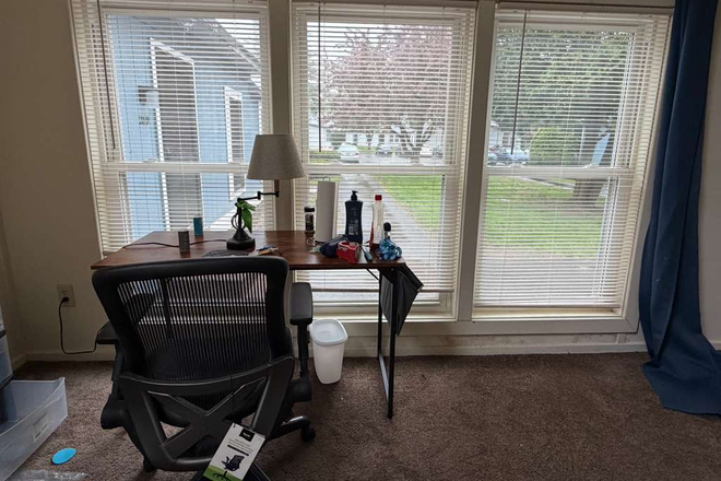 Living Room - Puffton Village Apartments