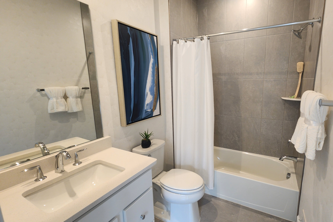 Private En-suite Bathroom. - Brand-New Furnished Private Suite | 1 Mile to UMD | Private Bath | $950/mo Townhome