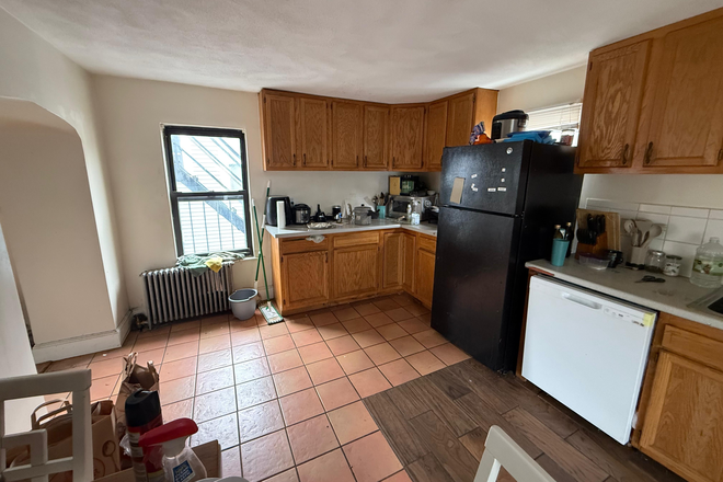 Call NOW for showings! 617-236-8600 - ALLSTON ST - HUGE 2 FLR DUPLEX 5BR AVAIL *9/1/2026* W/ LNDRY IN BLDNG, 2 BATHS, EIK, DW NEAR MBTA B! Apartments