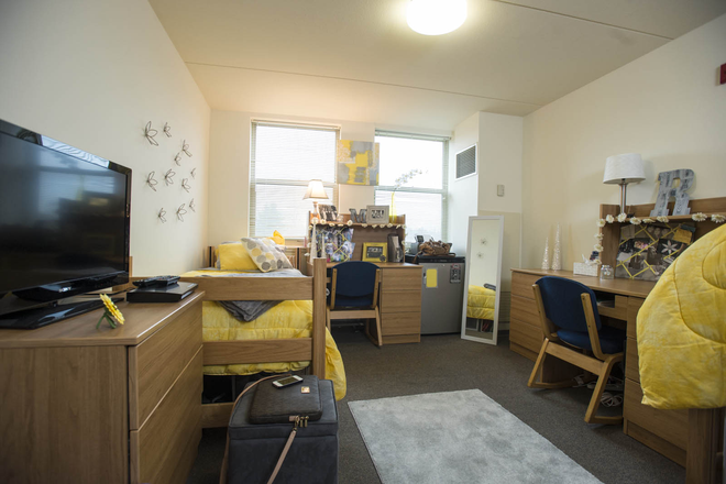 bedroom - SIUE First Year Residence Hall Rental