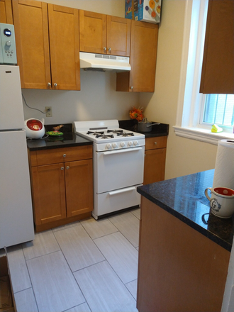 Kitchen - MODERN 1/2 BED SPLIT ON COMM. AVE.! Apartments