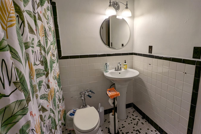 Bathroom - The Belvedere Apartments