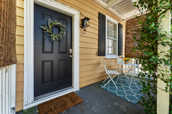 Porch - Charming condo near campus
