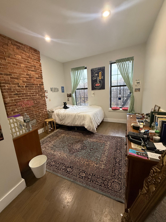 bedroom - Winter Room Sublet in Cozy 2bd apartment next to the L train