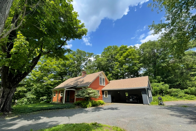 Big garage that fits two cars, long driveway. It's a two story house in a nice quaint area. - 330 Pelham Road Rental