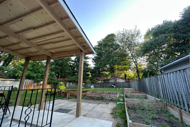 Backyard - Private Furnished Room for Rent in a Newly Renovated Basement Duplex