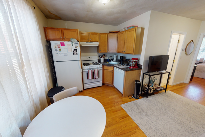 Call NOW for showings! 617-236-8600 - BROOKS ST - COZY 2BR NEAR MBTA AIRPORT W/ DW, LNDRY IN BLDNG, EQUAL BDRMS, OPEN LAYOUT *AVAIL NOW!* Apartments