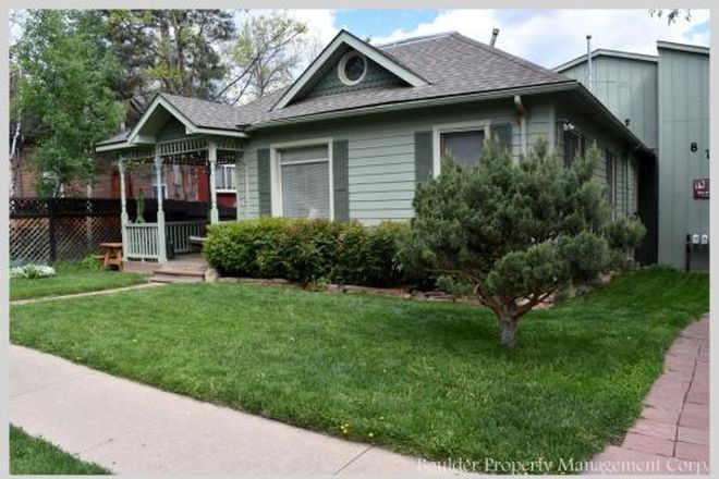 811 - 811 Marine St. (2BR/1.5BA) Apartments