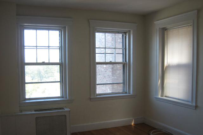 Visit hubrealtyproperties.com - Fabulous one bedroom in condo building, close to campus