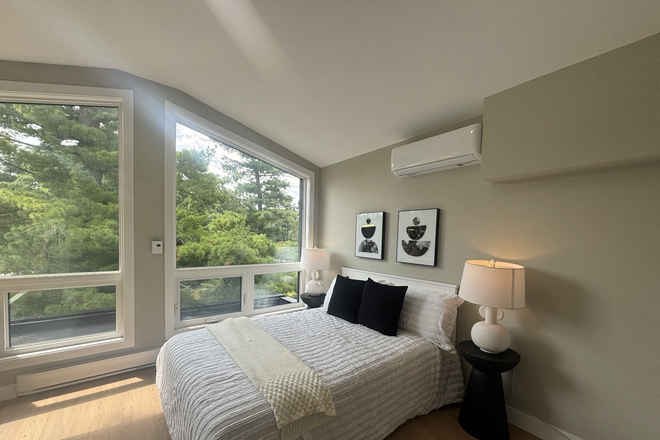 bedroom - Furnished Student Residence 10 Mins Walk To Campus (Single or Group)All Utilities Included