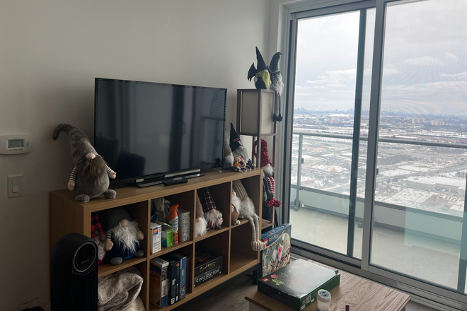 Living Room - Roomate Needed Vaughan Metropolitan Centre Station