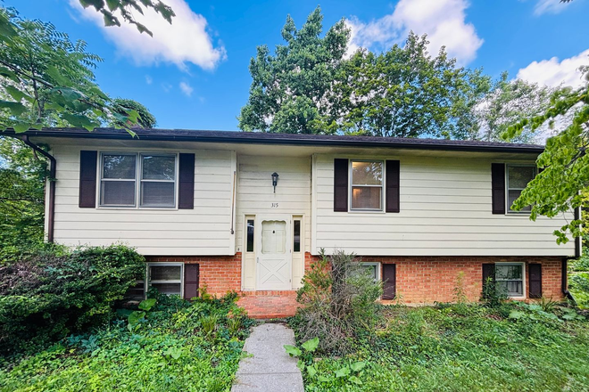  - 3 Bedroom 3 Bath House