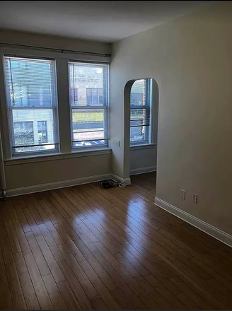 Living area - Studio Apartment in Astoria (Queens) Available from Feb-Dec 2025!