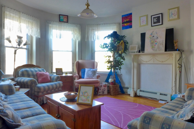 bostonrealtyonline.com - $5000 Bright Spacious Four Bedroom on Saint Alphonsus Street