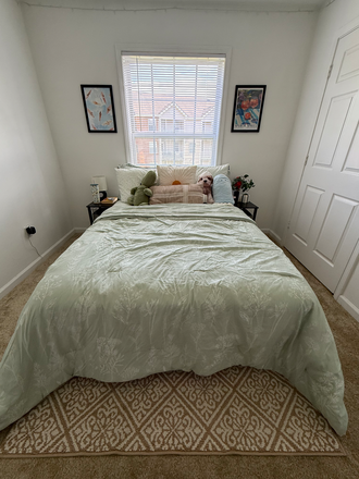 Bedroom, furnished. - Foxridge Hethwood Apartments