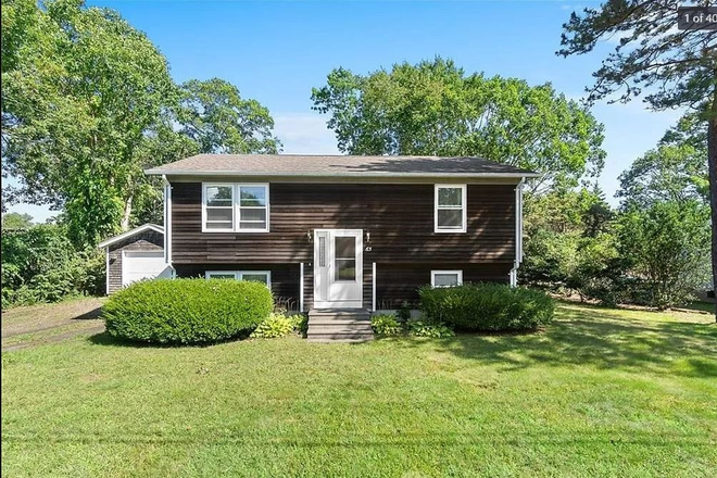 Front - G.Getaway House