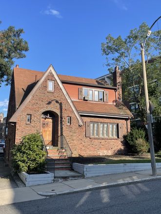 Exterior front - Available 2027-28! Awesome house on Gerald Rd. 5 bedrooms, 3.5 bathrooms, A/C, parking, HURRY!