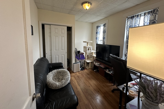 visit hubrealtyproperties.com - Somerville, spacious 3 bedroom with renovated kitchen near Union Square