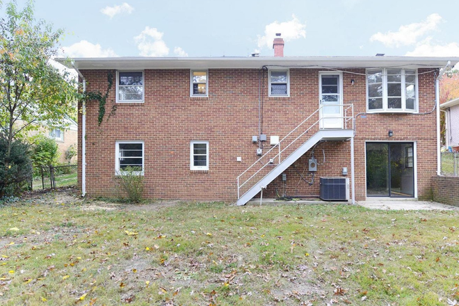 Back of house - One bedroom near UMD $716 House