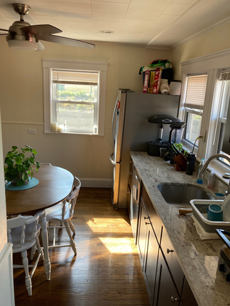 kitchen - LOCATION!! Renovated 3 Bed/1 Bath next to campus w/ Parking available 6/1/25!! Apartments