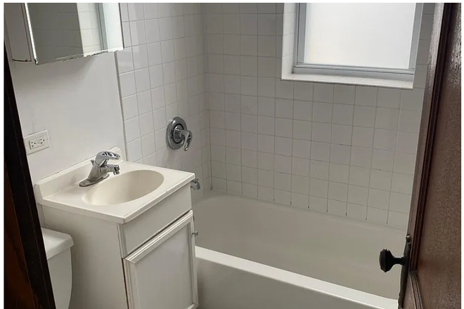 bathroom - Looking for two female roommates