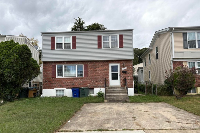 Outside View - Welcome to 8610 35th Ave, a spacious 5 bedroom, 2 bathroom home