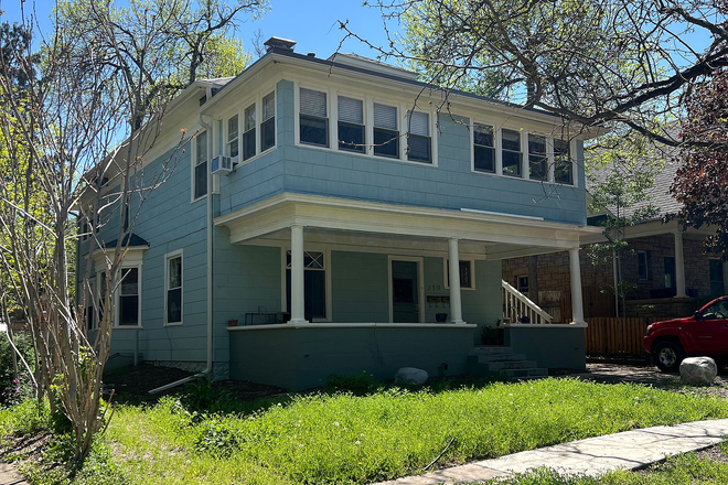 Outside - Single Room in Large House on Mapleton Hill