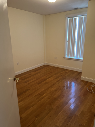 Call call or text Arezou at 617-584-7817 - 2 bedsplit on Westland Ave. Minutes away from Northeastern, Berklee...........NO FEE!! Apartments