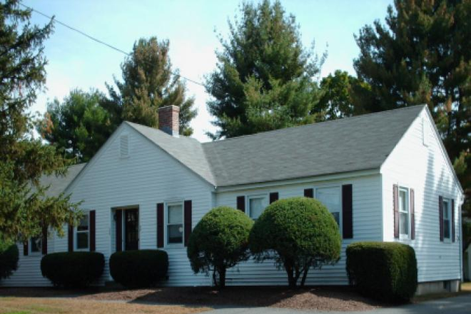 Exterior - 27 Hobart Lane-3BR Duplex (Campus Area)
