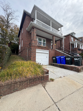 single-family brick house (front exterior) - SINGLE-FAMILY HOUSE. NO BROKER FEE!! 3 PARKING SPOTS INCLUDED