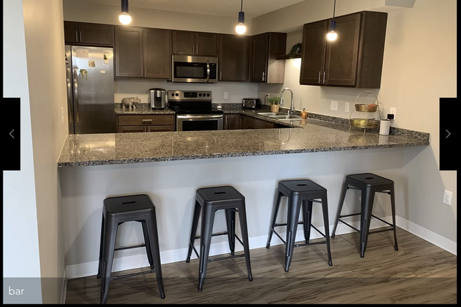 Kitchen - Marshall Suites Apartments