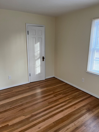 Bed - 4921 Miller Road Ann Arbor, Michigan House