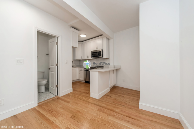 . - SEP26 Fenway Apartment Steps to Berklee& BU & Northeastern | Studio & 2 Bed | H/HW Included | No