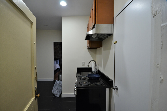 Kitchen - 2 Bed Available 9/1/26! *CONTACT NOAH 603-470-8181 Apartments