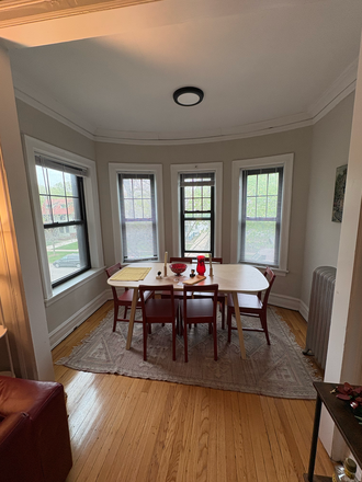 Dining Room with street view windows - Fall Quarter Sublet - 3 Bedrooms 1 Bath (2 Rooms Available) Apartments